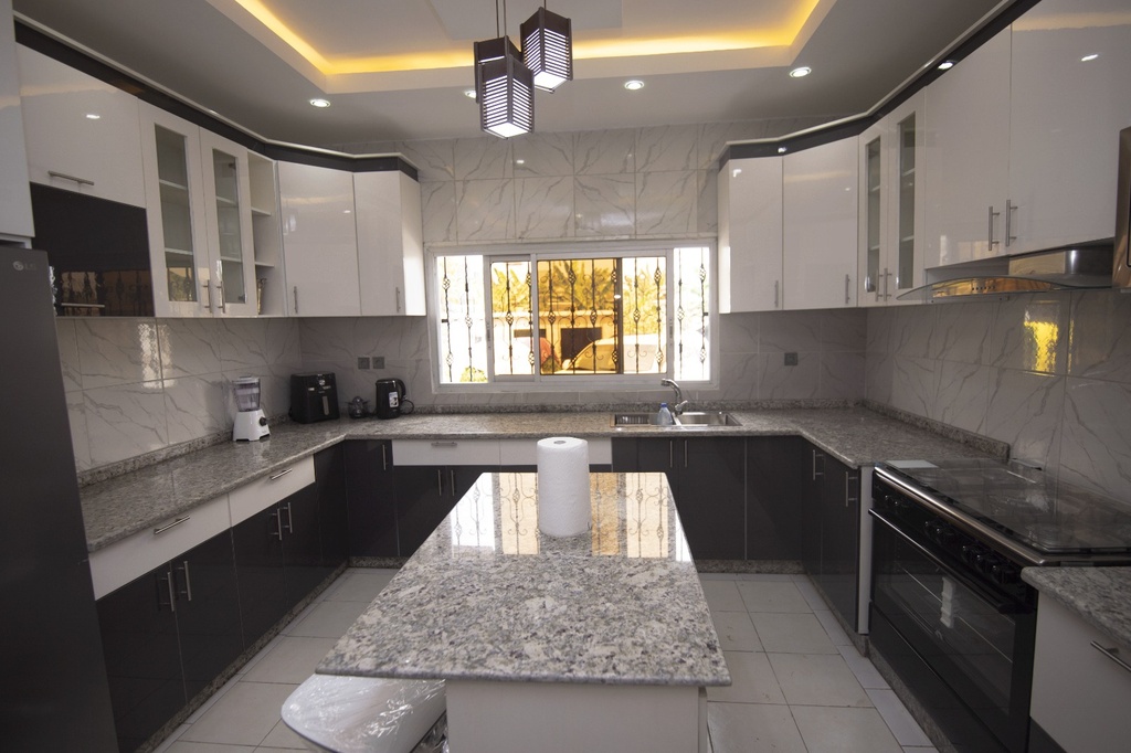 Kitchens cabinets